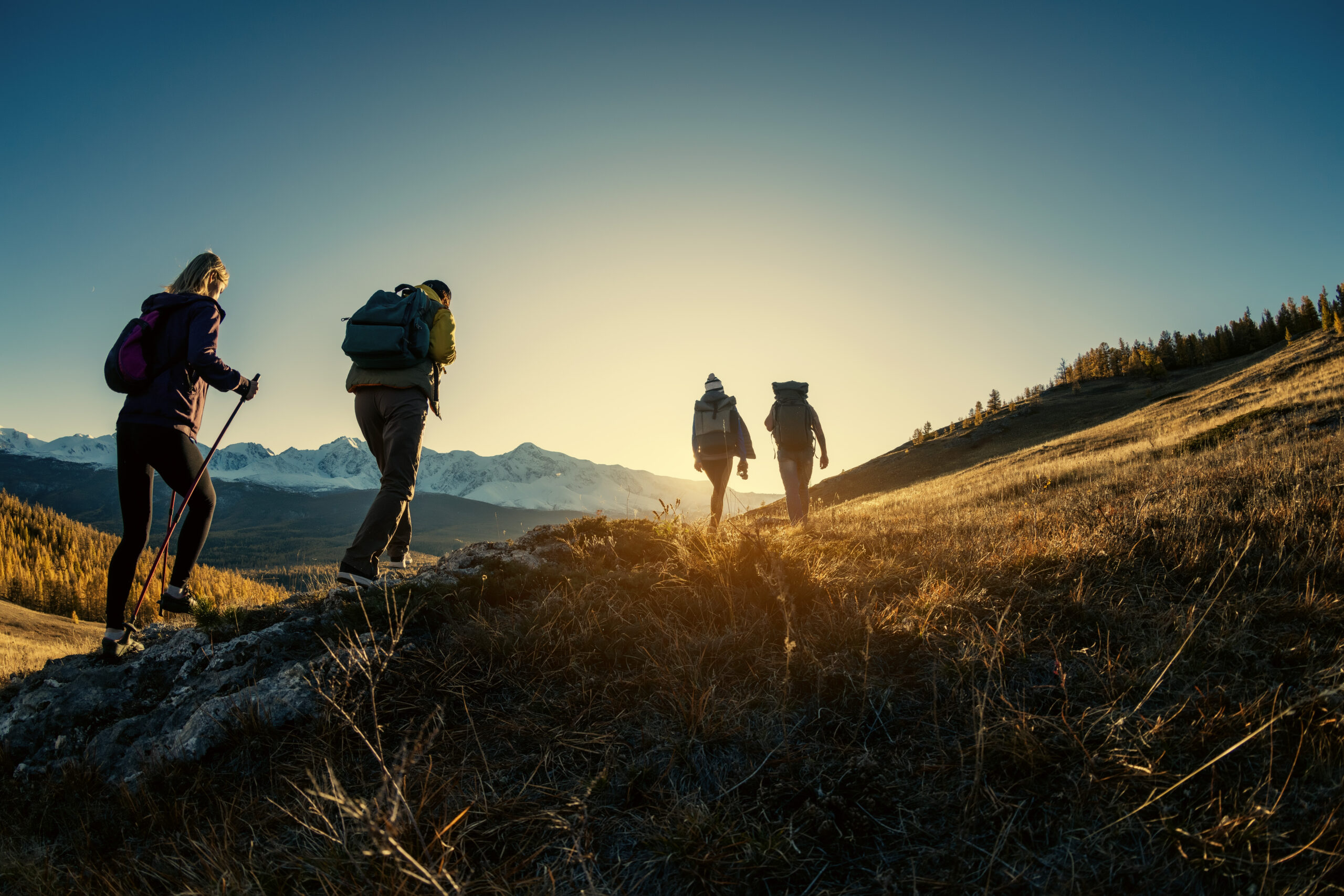 Best Walking Routes and Trails in the US, Canada, UK, Australia and New Zealand